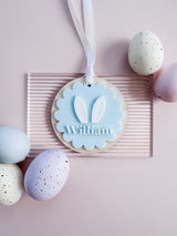 Scalloped round Easter tag