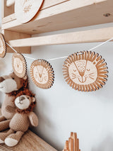 Lion garland / bunting