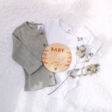 Botanical pregnancy announcement plaque