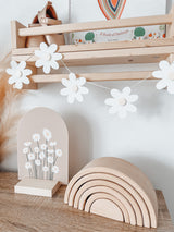 Arch plaque with printed daisy design