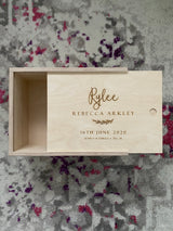 Keepsake box - engraved details